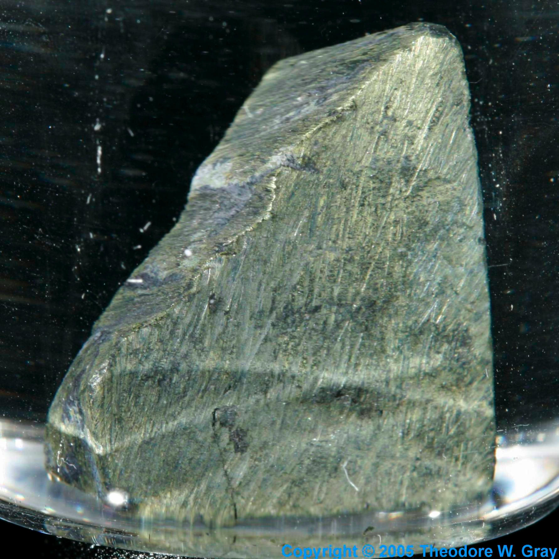 Europium Sample under oil