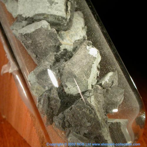 Lumps ampouled under argon